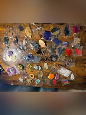 Lot of earrings